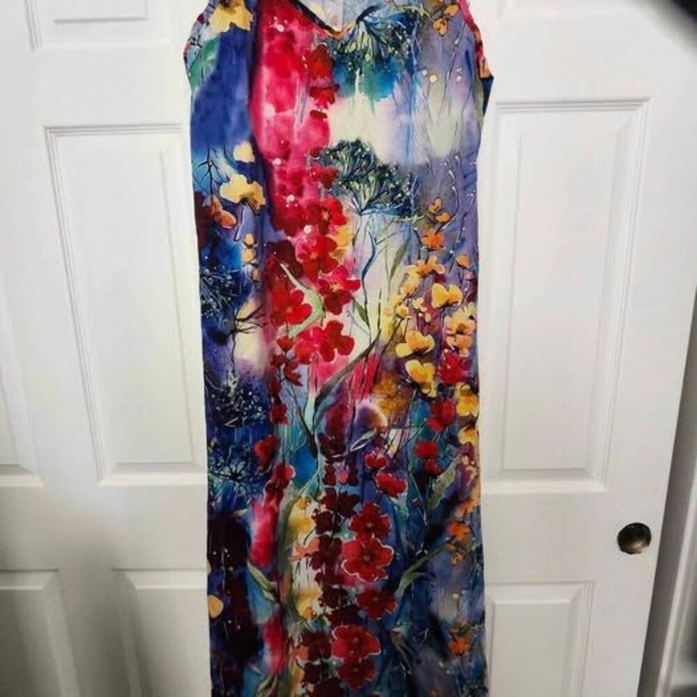 Lacey Straps V Neck Watercolor Floral Print Lightweight Fabric Maxi Dress Med